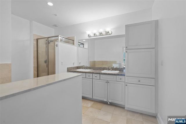20 Ave At Port Imperial 403, West New York, NJ 07093