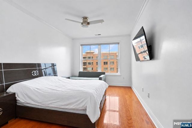 20 Ave At Port Imperial 403, West New York, NJ 07093