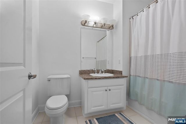 20 Ave At Port Imperial 403, West New York, NJ 07093