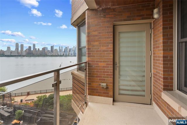 20 Ave At Port Imperial 403, West New York, NJ 07093