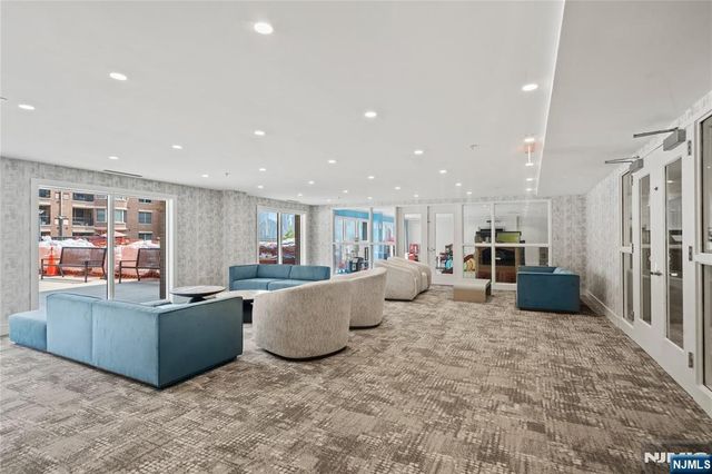 20 Ave At Port Imperial 403, West New York, NJ 07093