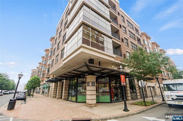 20 Ave At Port Imperial 403, West New York, NJ 07093