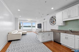 20 Ave At Port Imperial 403, West New York, NJ 07093