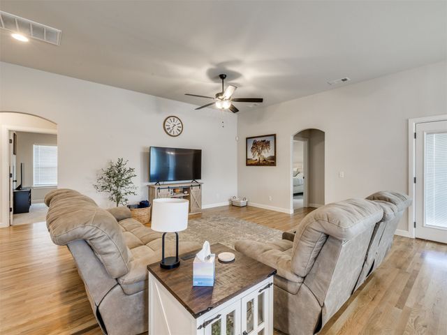 32253 E 67th Place S, Broken Arrow, OK 74014