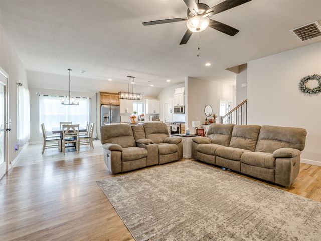 32253 E 67th Place S, Broken Arrow, OK 74014