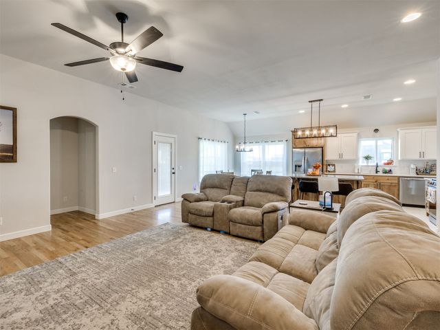 32253 E 67th Place S, Broken Arrow, OK 74014
