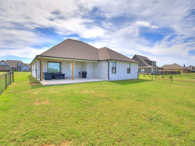 32253 E 67th Place S, Broken Arrow, OK 74014