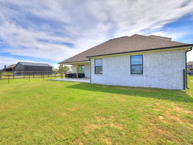 32253 E 67th Place S, Broken Arrow, OK 74014
