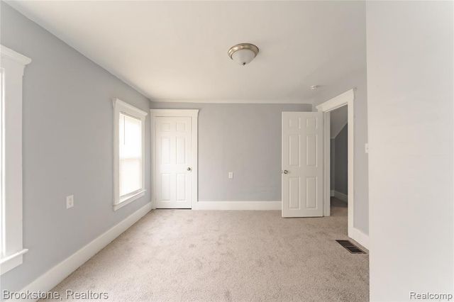 474 N Saginaw Street, Pontiac, MI 48342