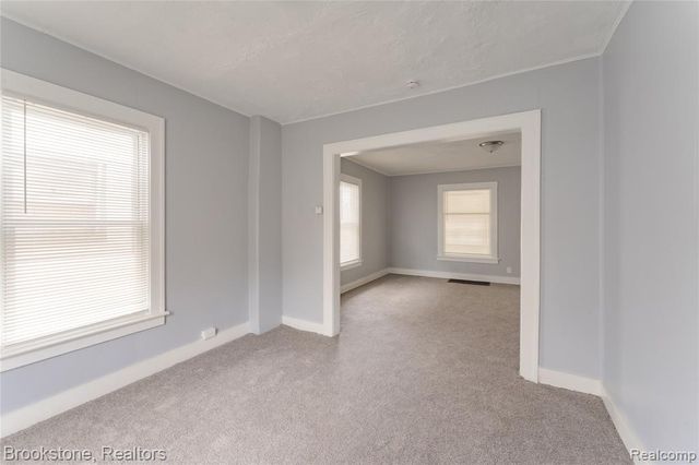 474 N Saginaw Street, Pontiac, MI 48342