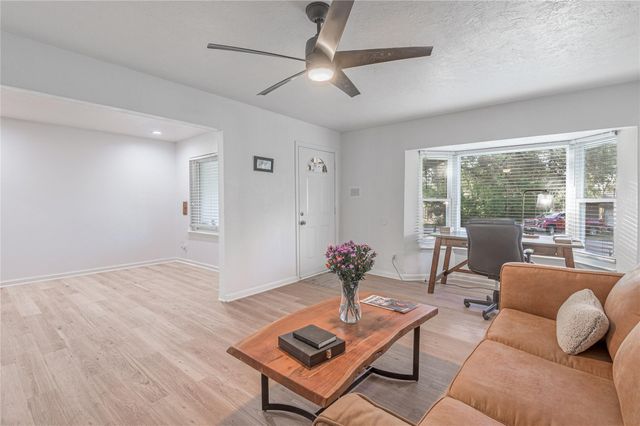 1414 23rd Street, Huntsville, TX 77340