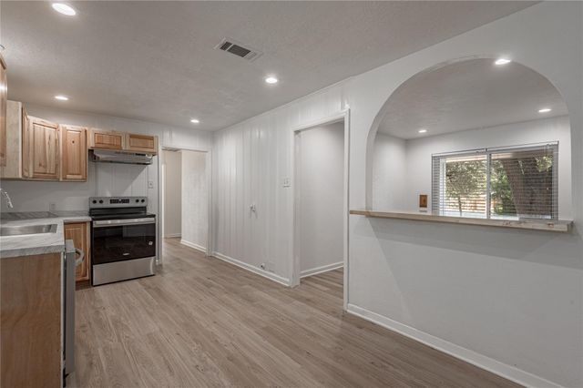 1414 23rd Street, Huntsville, TX 77340