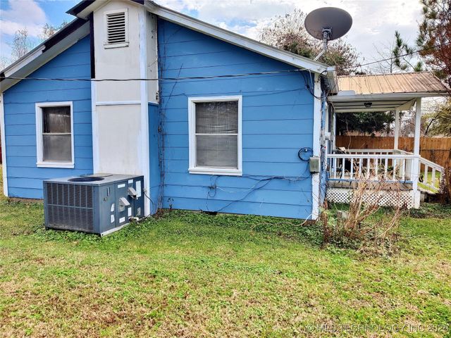 202 N East Avenue, Tahlequah, OK 74464