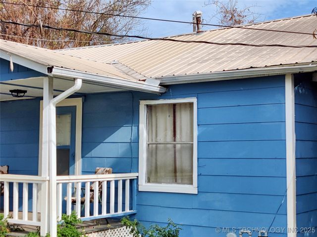 202 N East Avenue, Tahlequah, OK 74464