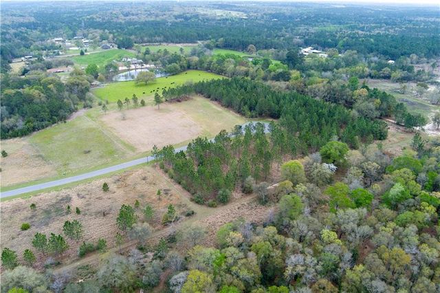 47 Hampton Ridge Court, Mobile, AL 36608