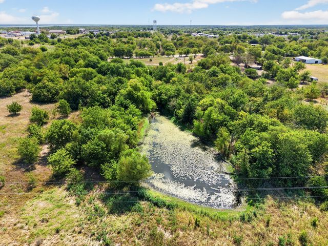 9784 Taylor Drive, Quinlan, TX 75474
