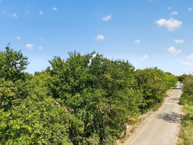 9784 Taylor Drive, Quinlan, TX 75474