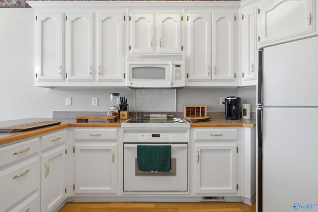 126 Compass Point Drive, Madison, AL 35758