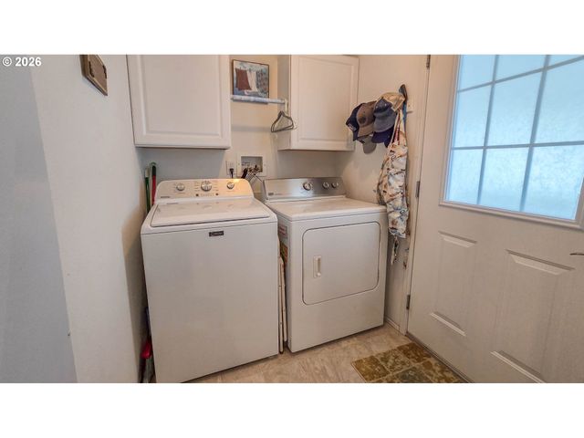 1000 E CENTRAL Ave 51, Sutherlin, OR 97479