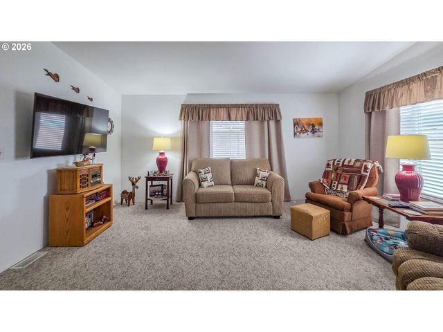 1000 E CENTRAL Ave 51, Sutherlin, OR 97479