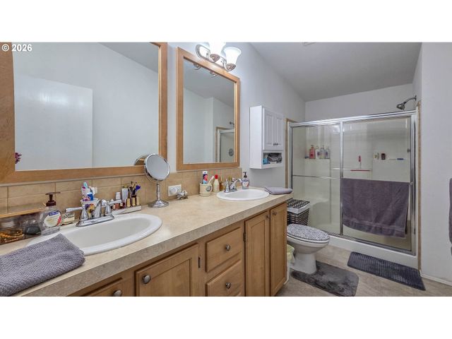 1000 E CENTRAL Ave 51, Sutherlin, OR 97479