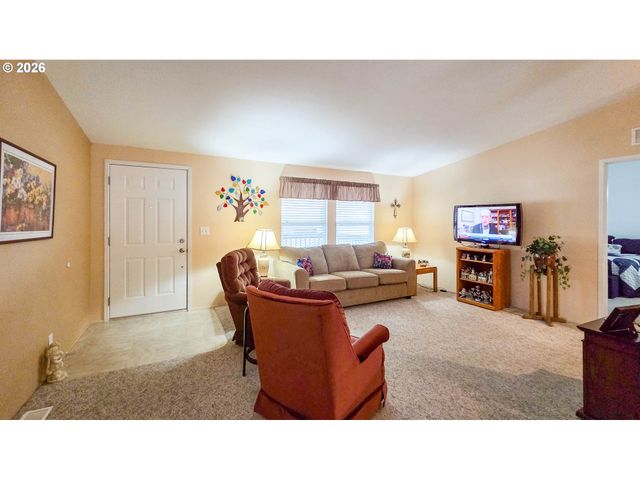 1000 E CENTRAL Ave 51, Sutherlin, OR 97479