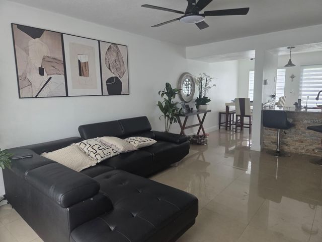 1811 BENTLEY BLVD, Kissimmee, FL 34741