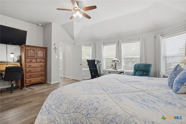 8512 Tulocay Blanca, Boerne, TX 78015