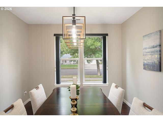 920 HIGHLAND St, Stayton, OR 97383