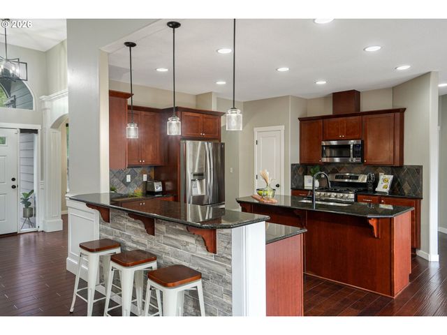 920 HIGHLAND St, Stayton, OR 97383
