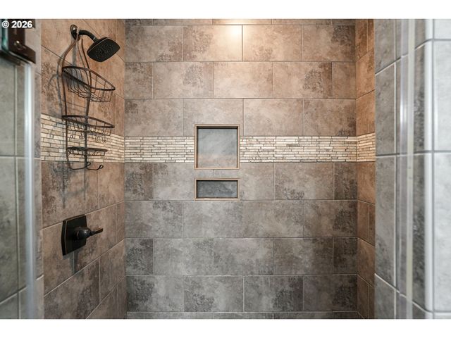 920 HIGHLAND St, Stayton, OR 97383