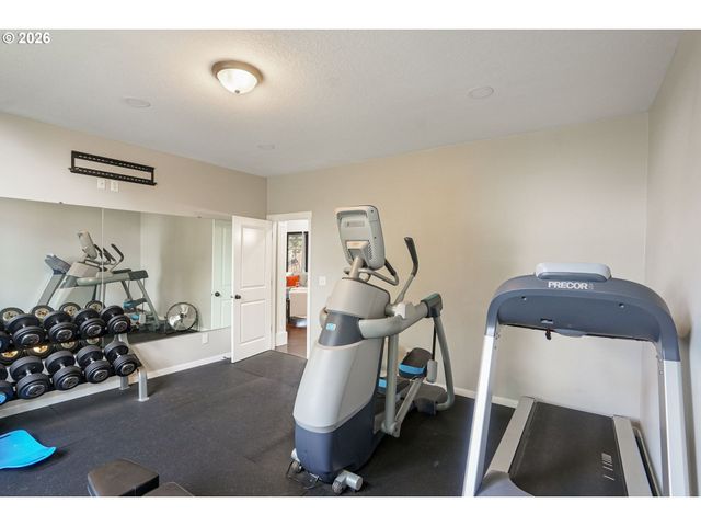 920 HIGHLAND St, Stayton, OR 97383
