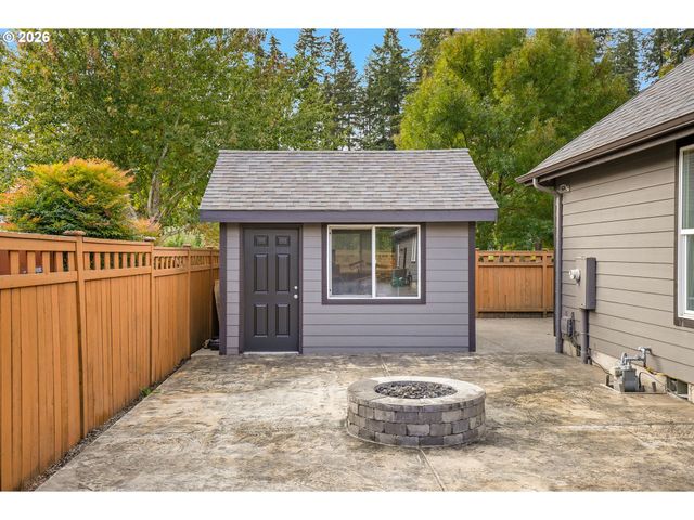 920 HIGHLAND St, Stayton, OR 97383