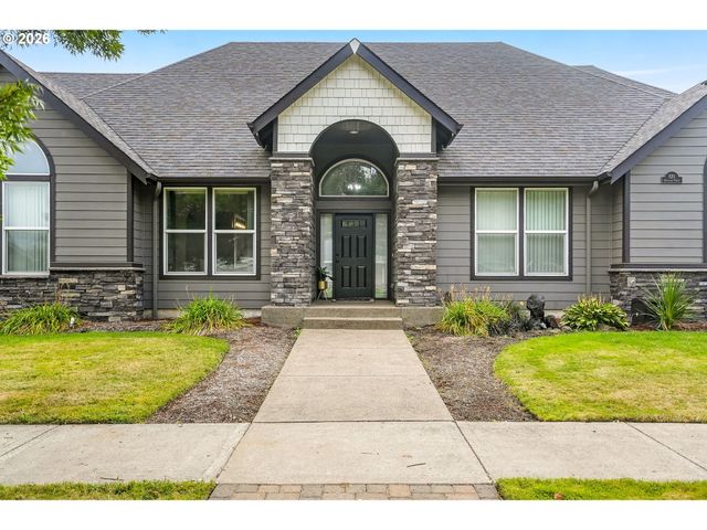 920 HIGHLAND St, Stayton, OR 97383