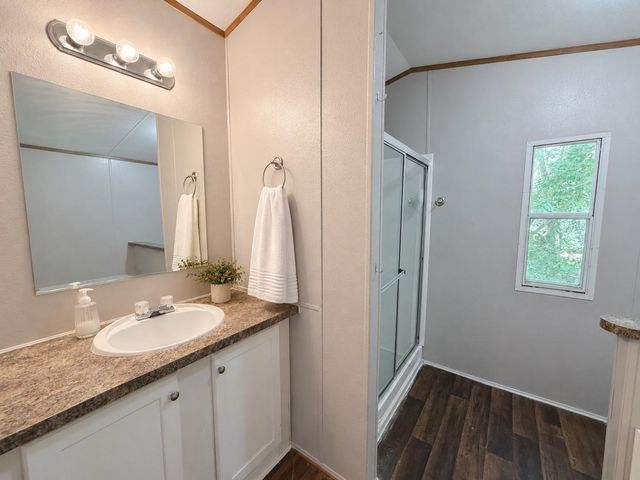 102 Western Way, Angleton, TX 77515