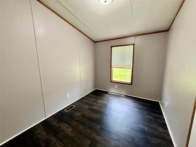 102 Western Way, Angleton, TX 77515