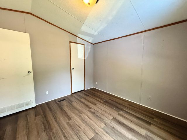 102 Western Way, Angleton, TX 77515