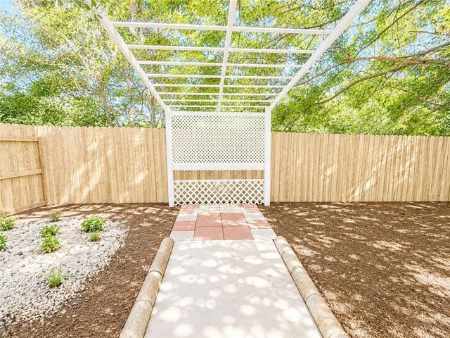 6641 Merlin Drive, Mobile, AL 36619