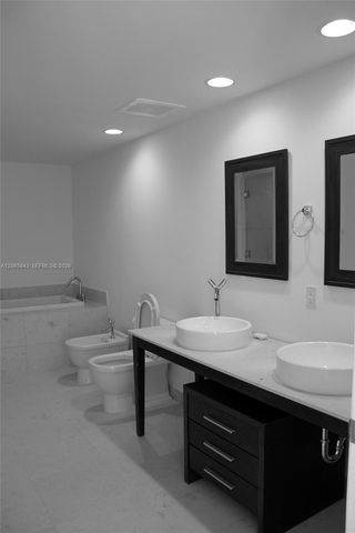 465 Brickell Avenue 502, Miami, FL 33131