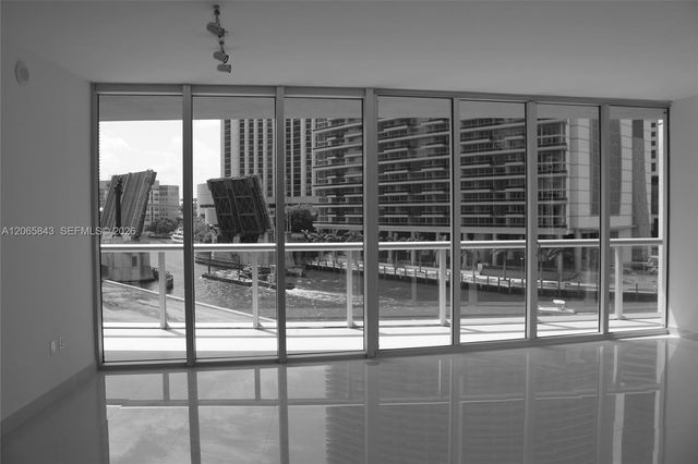 465 Brickell Avenue 502, Miami, FL 33131