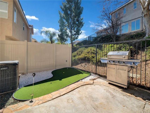 28541 Old Spanish Trail, Saugus, CA 91390