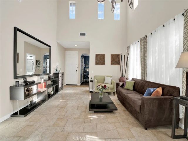 28541 Old Spanish Trail, Saugus, CA 91390