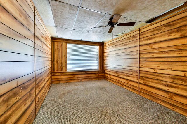 205 Bedford Court E, Bedford, TX 76022
