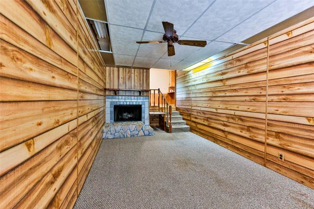 205 Bedford Court E, Bedford, TX 76022