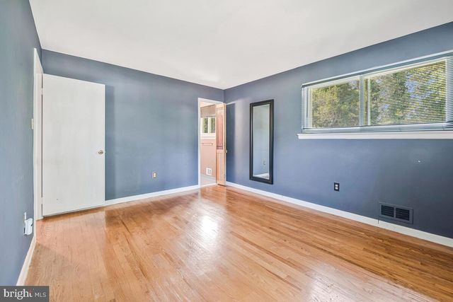 6618 IAN ST, Hyattsville, MD 20784