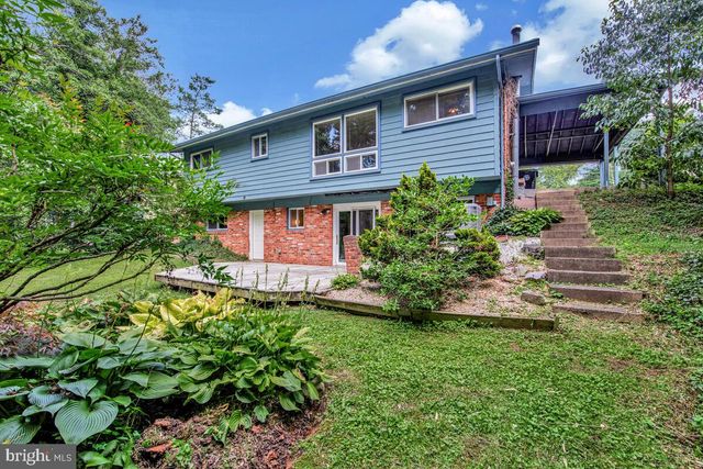 6618 IAN ST, Hyattsville, MD 20784