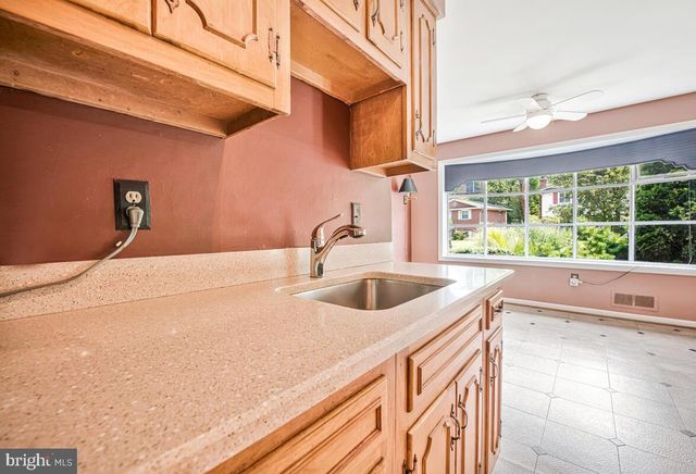 6618 IAN ST, Hyattsville, MD 20784