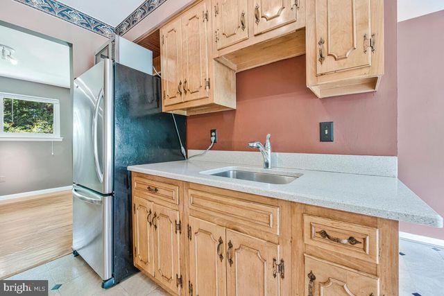 6618 IAN ST, Hyattsville, MD 20784