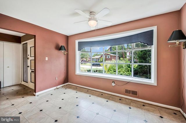 6618 IAN ST, Hyattsville, MD 20784
