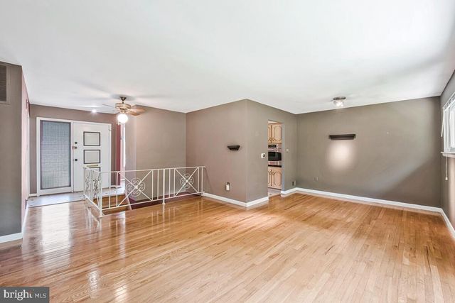 6618 IAN ST, Hyattsville, MD 20784
